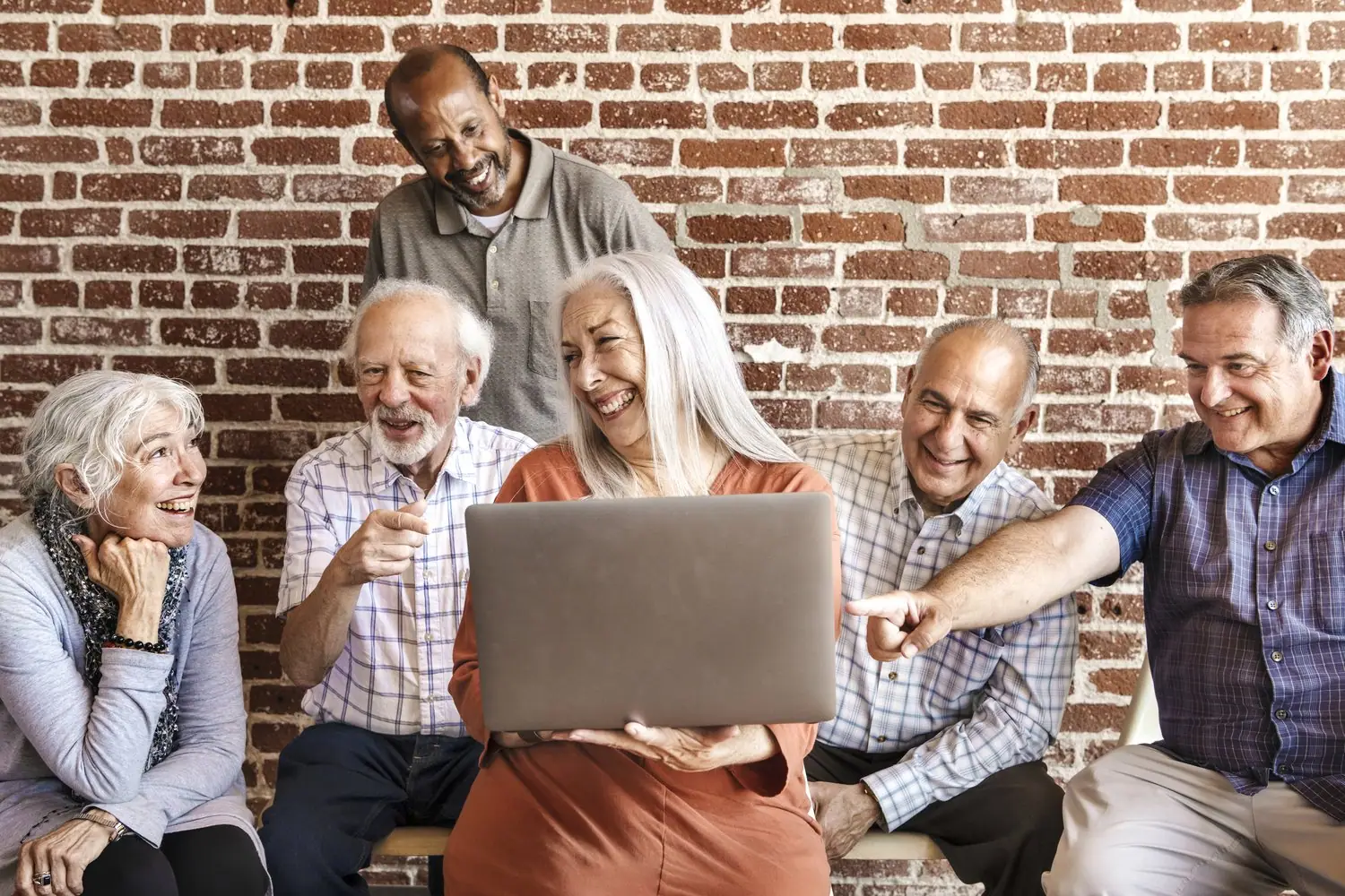Cyberbezpieczeństwo seniorów - wyzwania współczesnego społeczeństwa