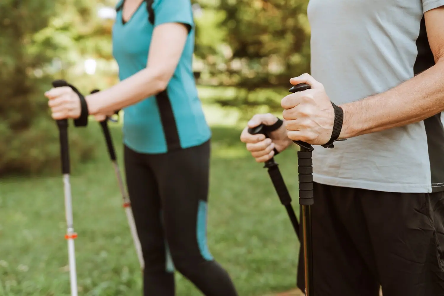 Nordic walking - jak prawidłowo dobrać kijki i technikę chodzenia