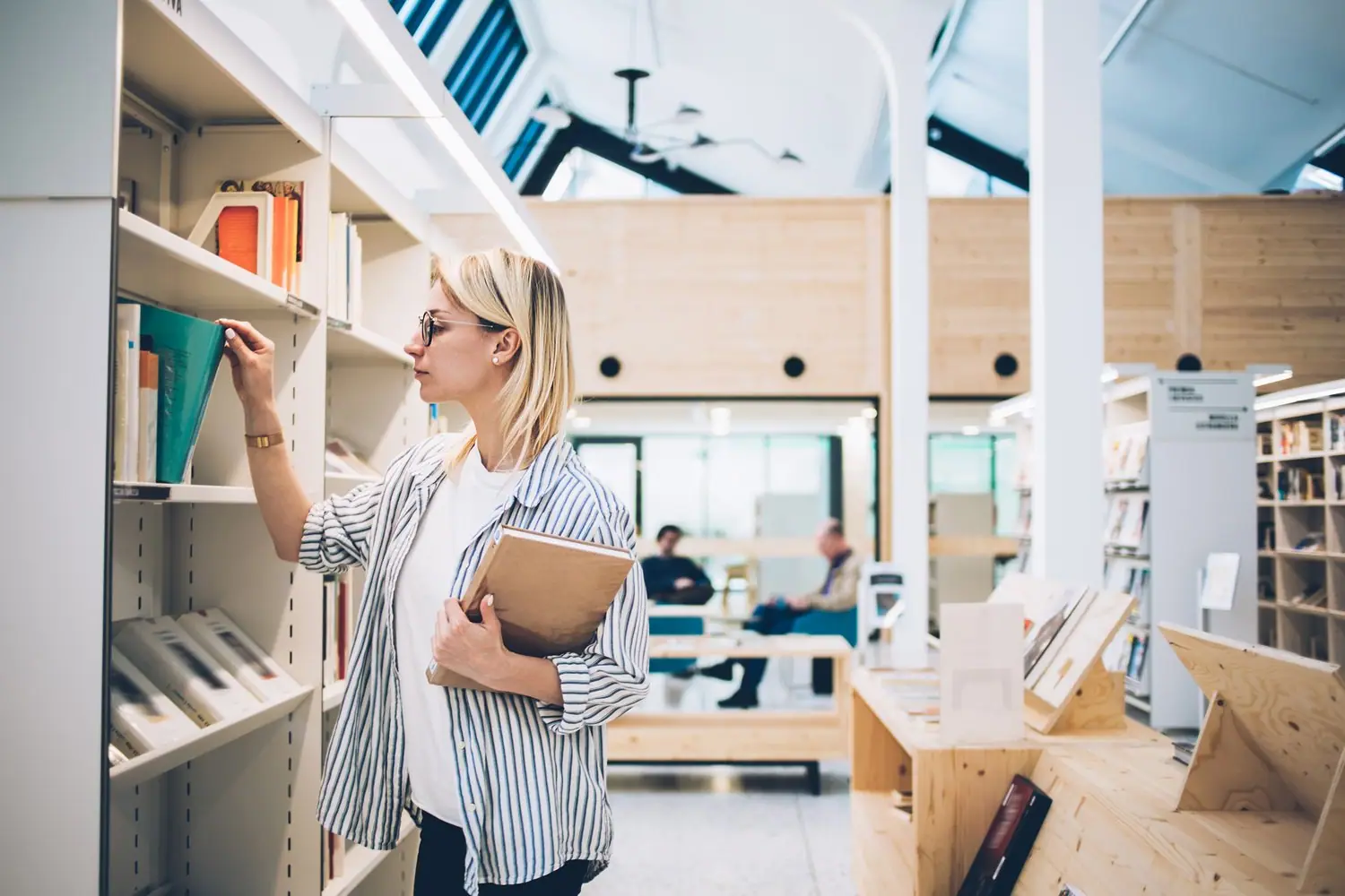 Ile kosztuje założenie biblioteki społecznej - analiza wydatków krok po kroku